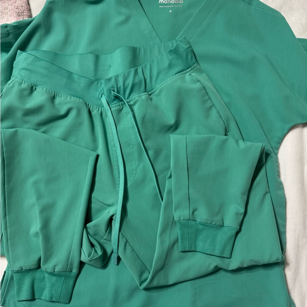 Mandala scrubs size medium
